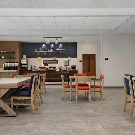 Hampton Inn By Hilton コーンウォール エクステリア 写真