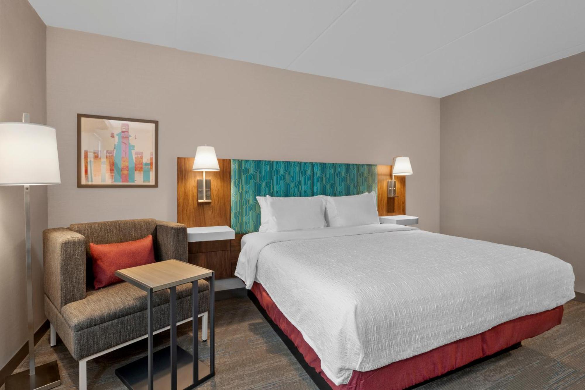Hampton Inn By Hilton コーンウォール エクステリア 写真