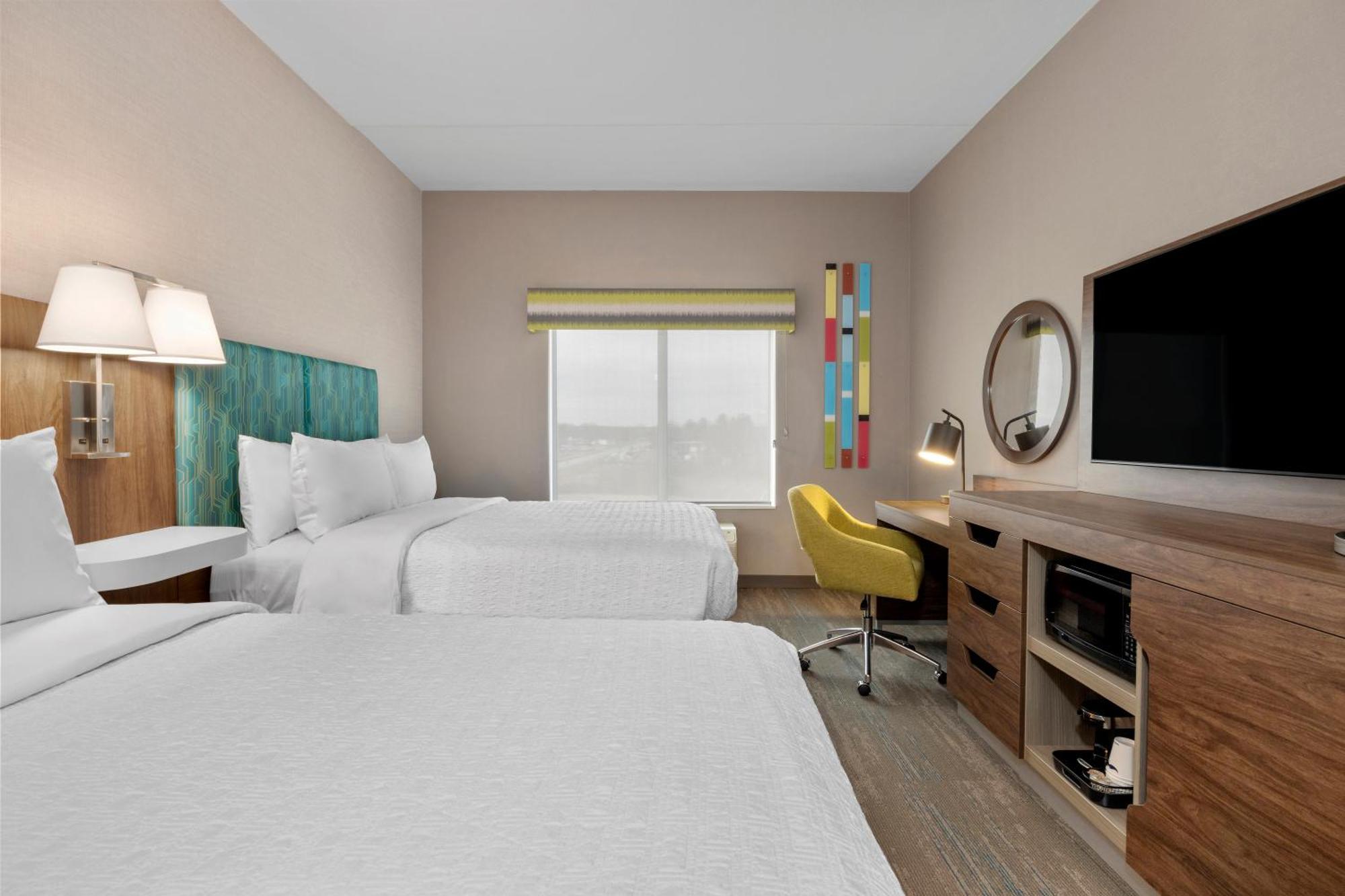 Hampton Inn By Hilton コーンウォール エクステリア 写真