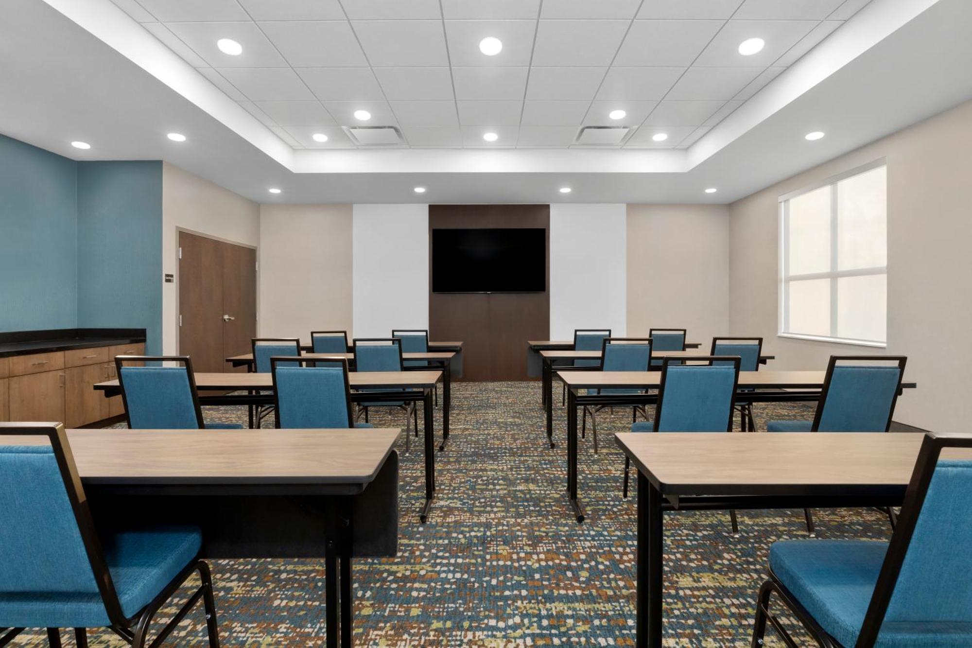Hampton Inn By Hilton コーンウォール エクステリア 写真