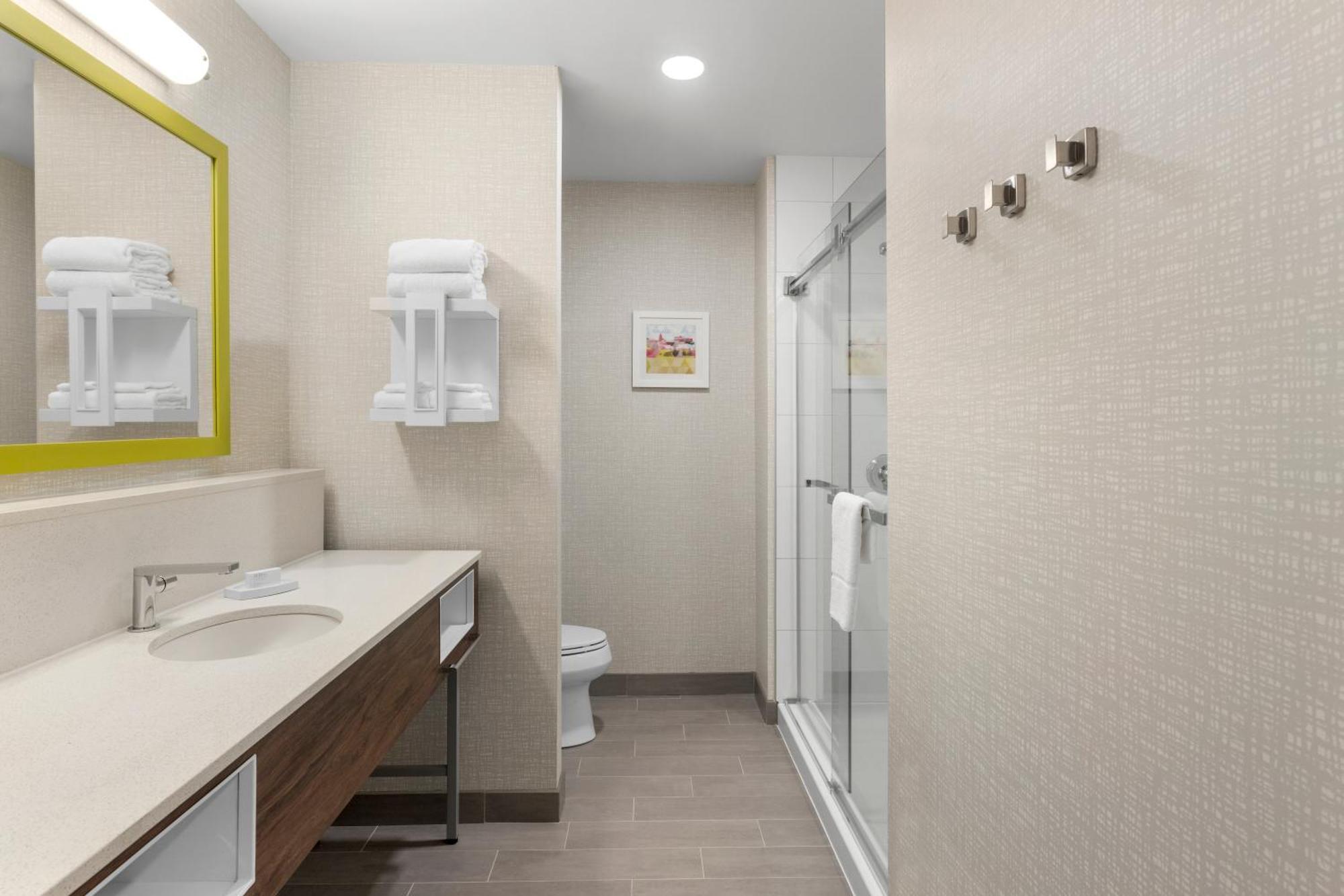 Hampton Inn By Hilton コーンウォール エクステリア 写真